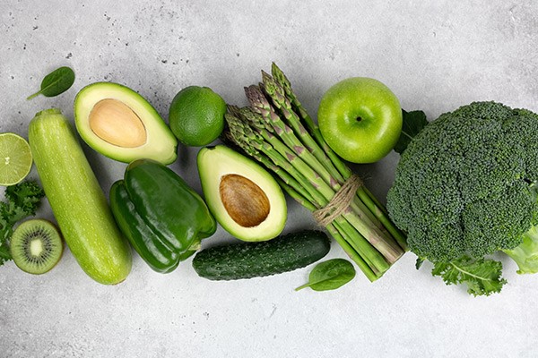Les légumes verts sont une bonne source de folates.